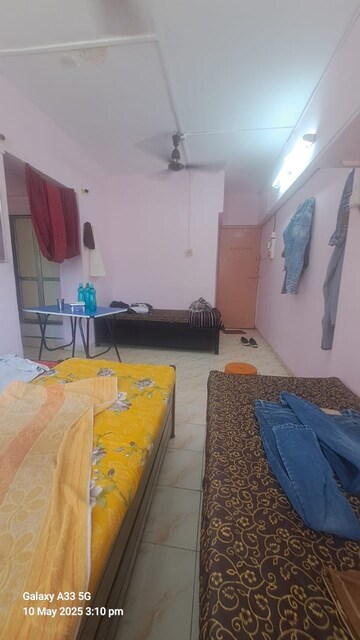 Room in  Pg at Dadar West – for Rent