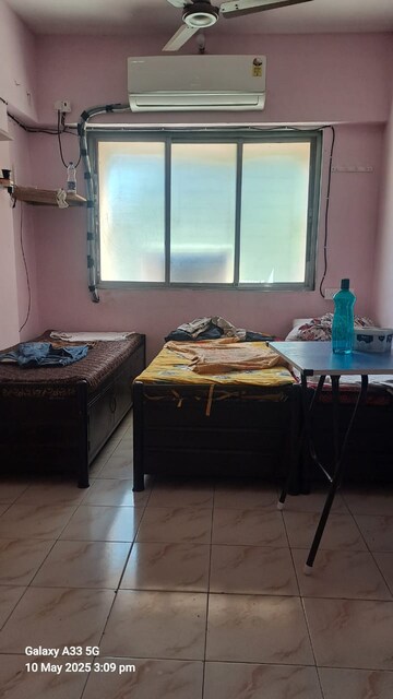 Room in  Pg at Dadar West – for Rent