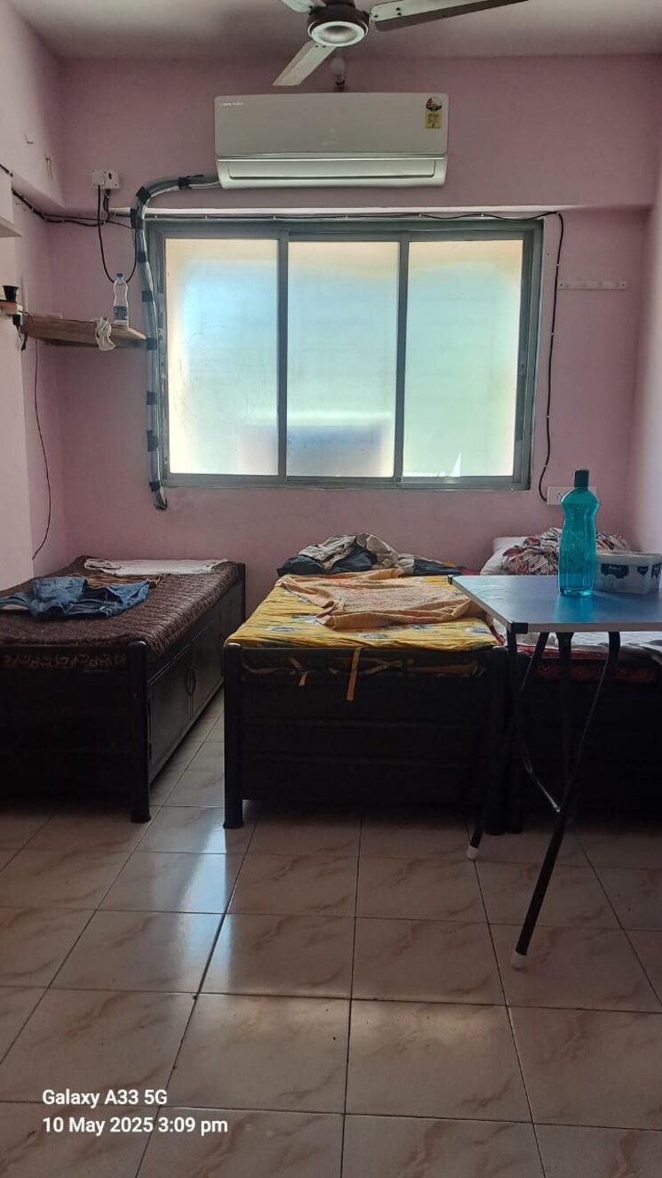 Room, dadar west Pg For Boys & Girls In Dadar West 8652138