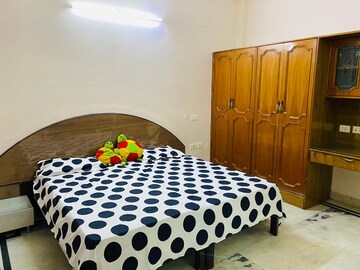 Bedroom in 3 BHK Independent House at Gamma Ii Greater Noida – for Rent