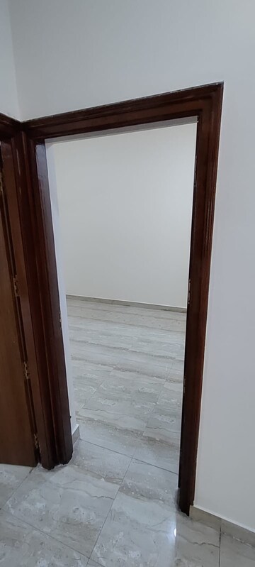 Balcony in 3 BHK Apartment at Mithanpura – for Rent