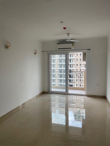 Room in 3 BHK Apartment at ATS Nobility, Sector 4 Greater Noida – for Rent