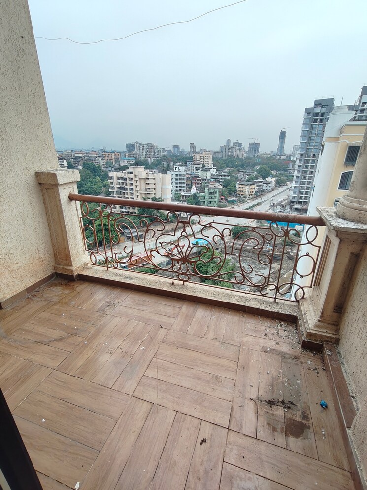 Balcony, tharwani-rosalie 2 Bedroom 983 Sq.Ft. Apartment In Kalyan West Thane 8652420