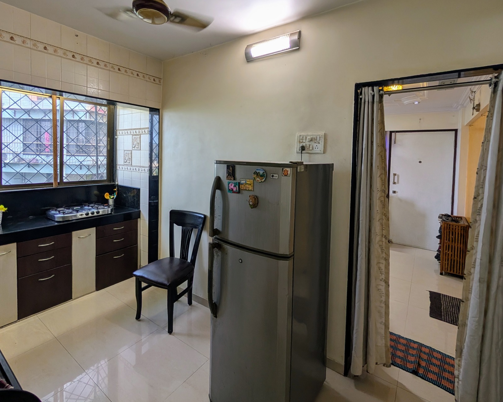 1 BHK 900 Sq.Ft. Apartment in Hilton Tower