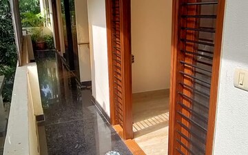 Bedroom in 3 BHK Apartment at Mithanpura – for Rent