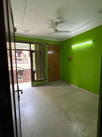 2 BHK Builder Floor For Sale in Chattarpur