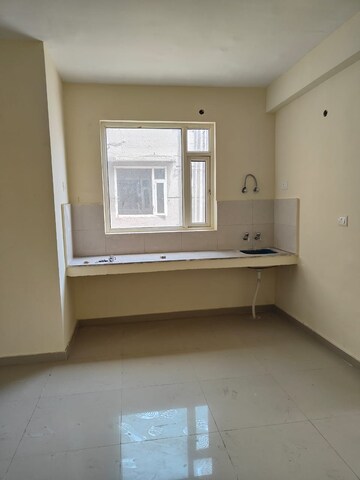 2 BHK Apartment For Rent in Pyramid Heights, Sector 85
