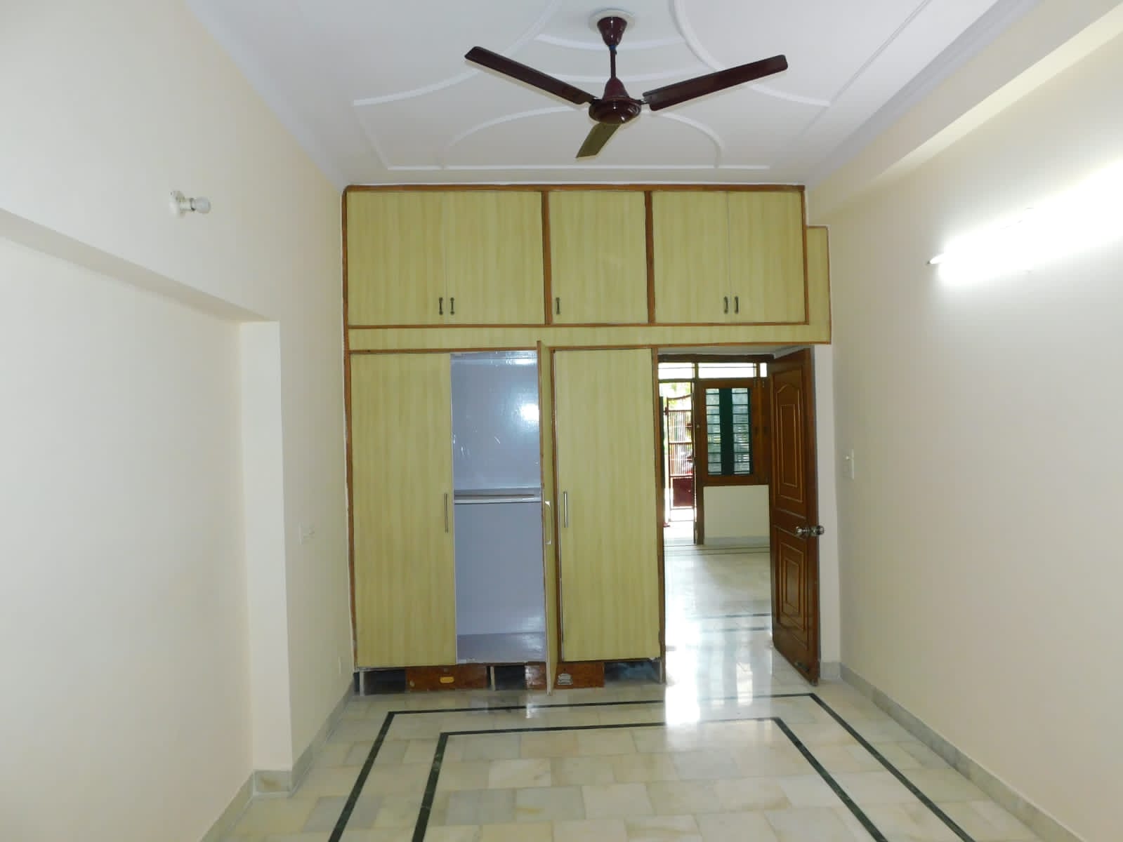 2 BHK Builder Floor For Rent in Pitampura
