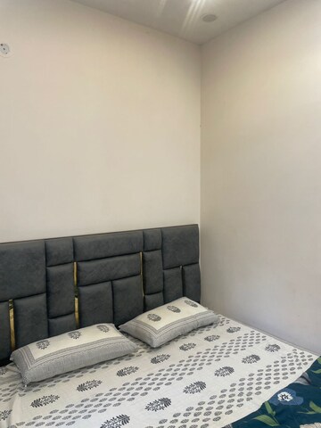 Bedroom in 1 BHK Builder Floor at Subhash Nagar – for Rent