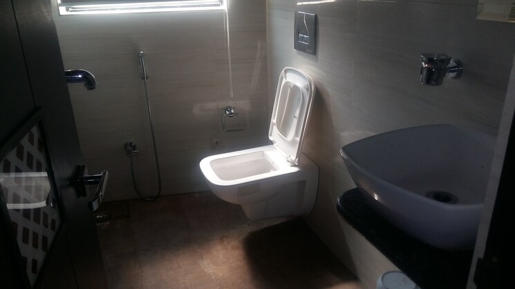 Attached Bathroom, mahmoorganj 3 Bedroom 1856 Sq.Ft. Apartment In Mahmoorganj Varanasi 8652534