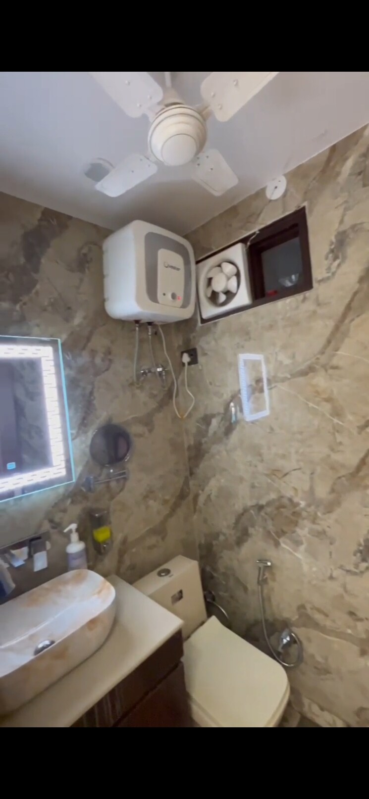 Bathroom, govindpuri 2 Bedroom 800 Sq.Ft. Builder Floor In Govindpuri Delhi 8652609