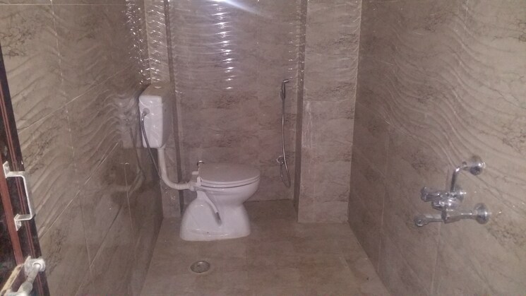 Bathroom, ashapur 4 Bedroom 2600 Sq.Ft. Independent House In Ashapur Varanasi 8652637