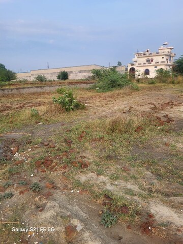 Plot Area in  Plot at Kalindi Kunj – for Sale