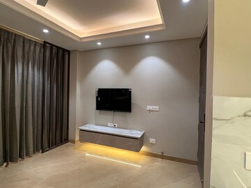 2 BHK Apartment For Rent in Bancourt Apartment, Sector 43