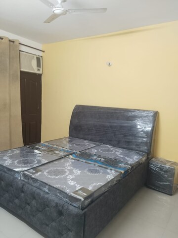 Bedroom in 3 BHK Apartment at Sector 117 – for Rent