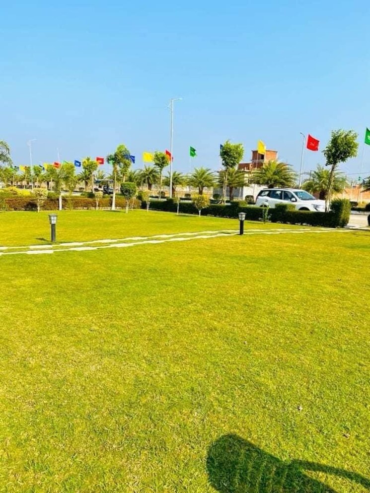Garden, sector 89  55 Sq.Yd. Plot In Sector 89 Faridabad 8652841