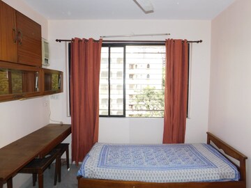 Bedroom in 2 BHK Apartment at Hiranandani Gardens Silver Oak, Powai – for Rent