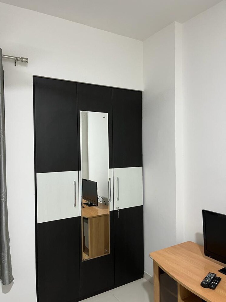 Kitchen, lodha-splendora 2.5 Bedroom 950 Sq.Ft. Apartment In Ghodbunder Road Thane 8652784