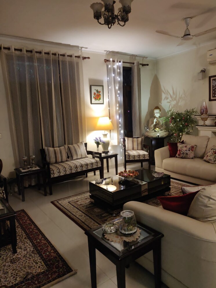 Living Room, palam vihar 3 Bedroom 1600 Sq.Ft. Builder Floor In Palam Vihar Gurgaon 8653125