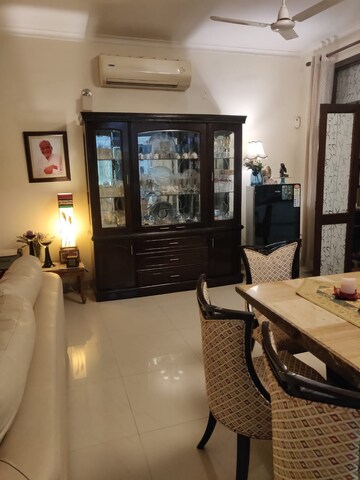 Living Room in 2 BHK Builder Floor at Palam Vihar – for Rent