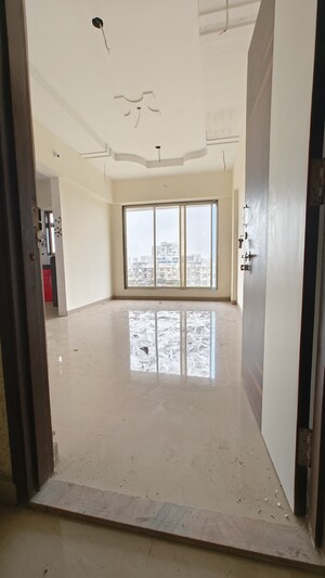 Room in 1 BHK Apartment at Sahara Reliable Shreejee Empire, Nalasopara West – for Sale