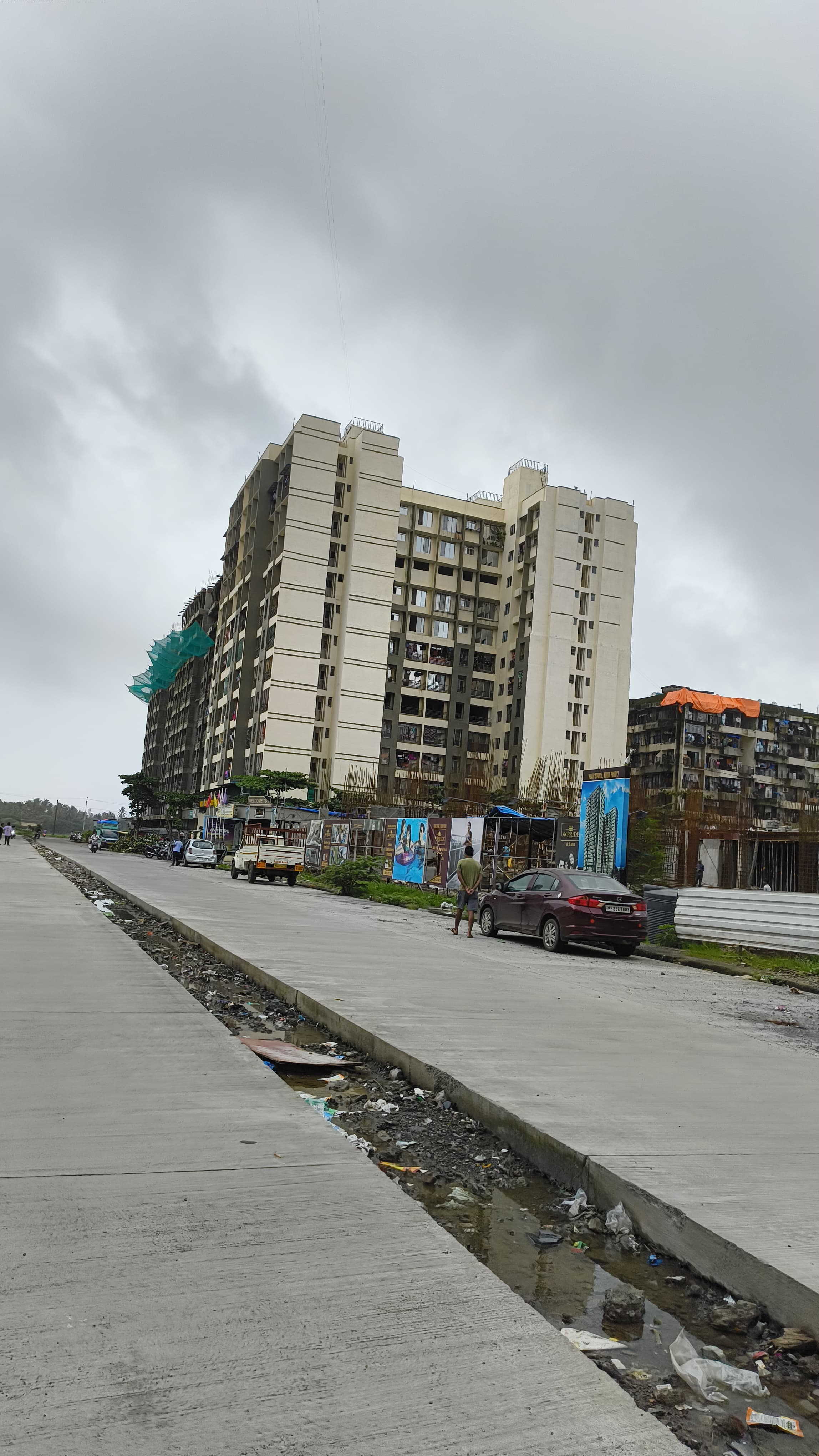 1 BHK 350 Sq.Ft. Apartment in Sahara Reliable Shreejee Empire