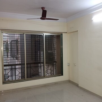 Room in 1 BHK Apartment at Swapnalok Apartment Andheri, Andheri East – for Sale