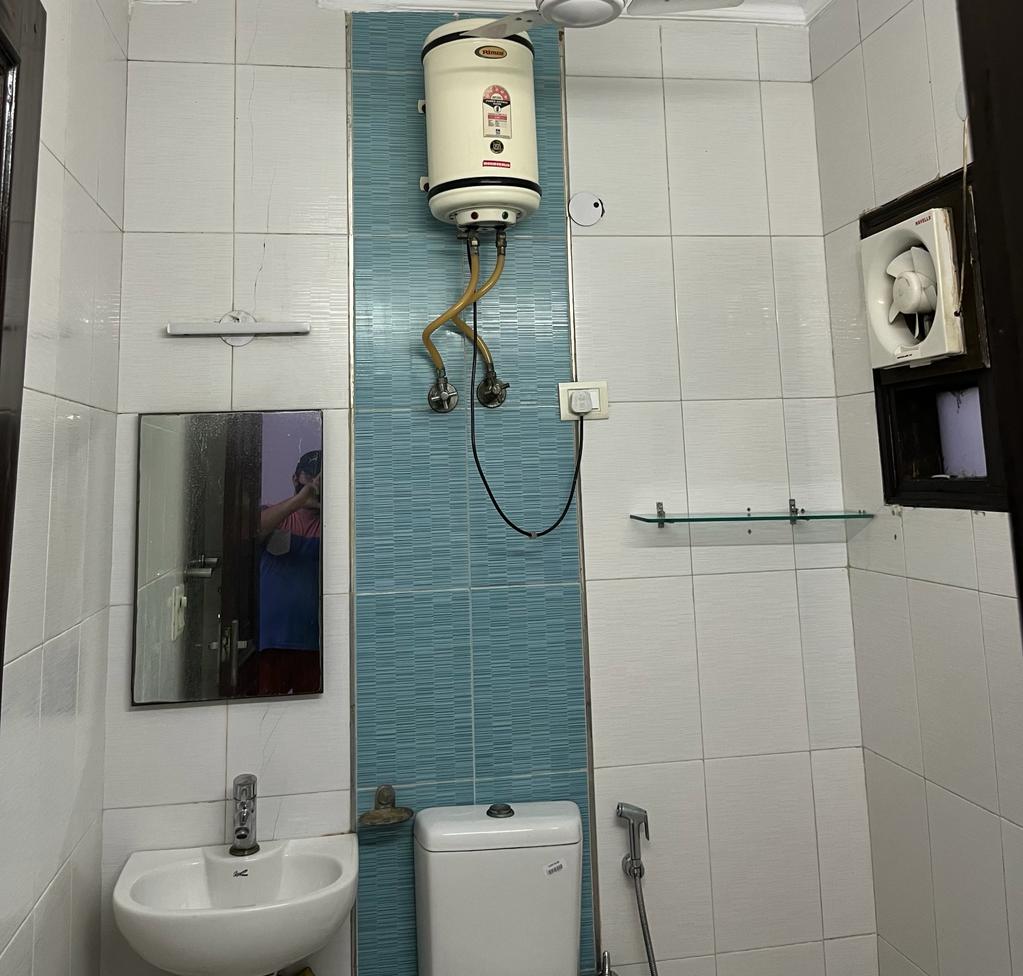 Pg For Rent in Old Rajindera Nagar pg