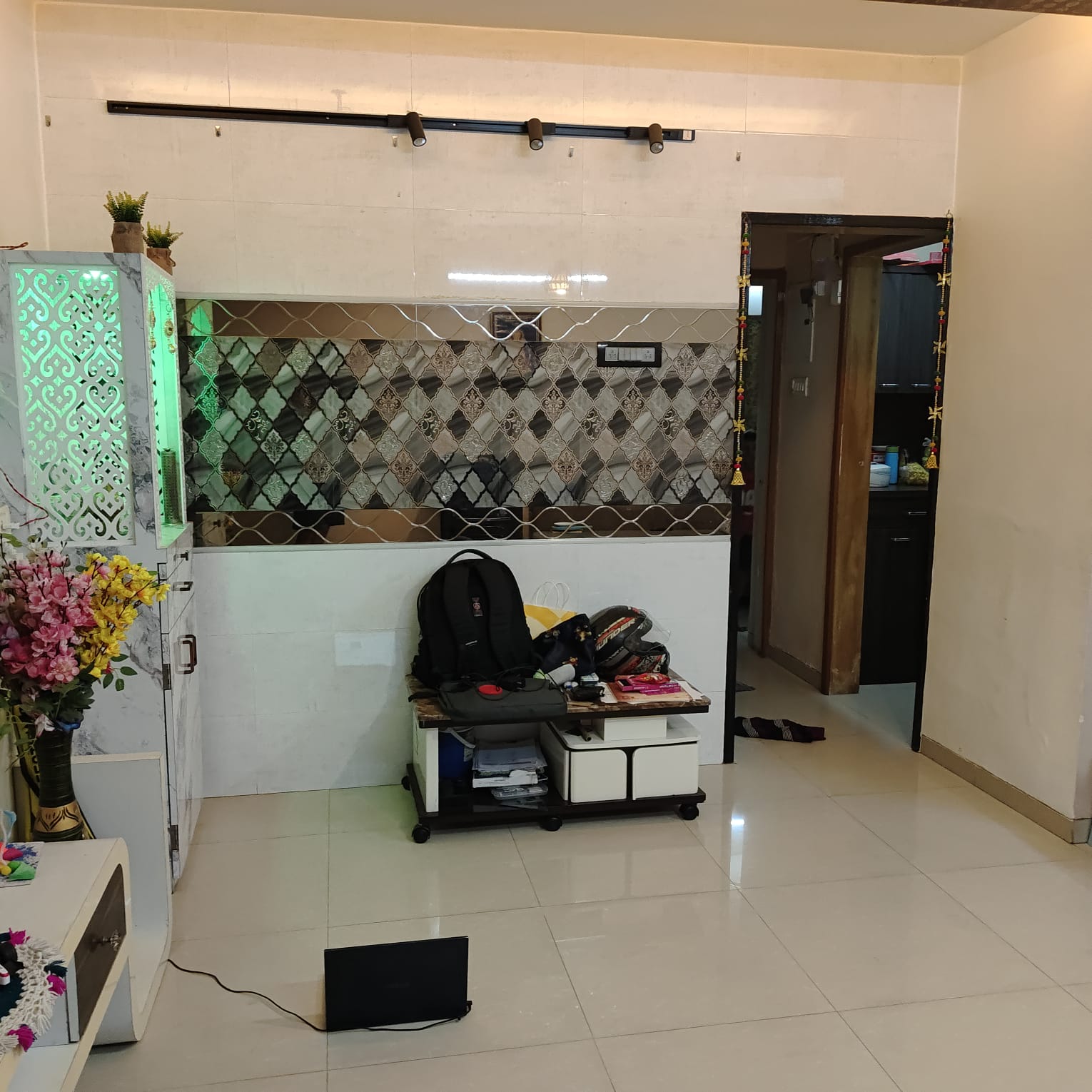 2 BHK 950 Sq.Ft. Apartment in Sandstone CHS Ltd