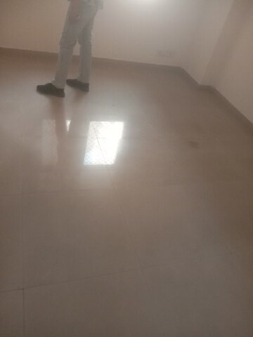 Room in 3 BHK Apartment at Mahagun Mywoods, Sector 16c Greater Noida – for Sale