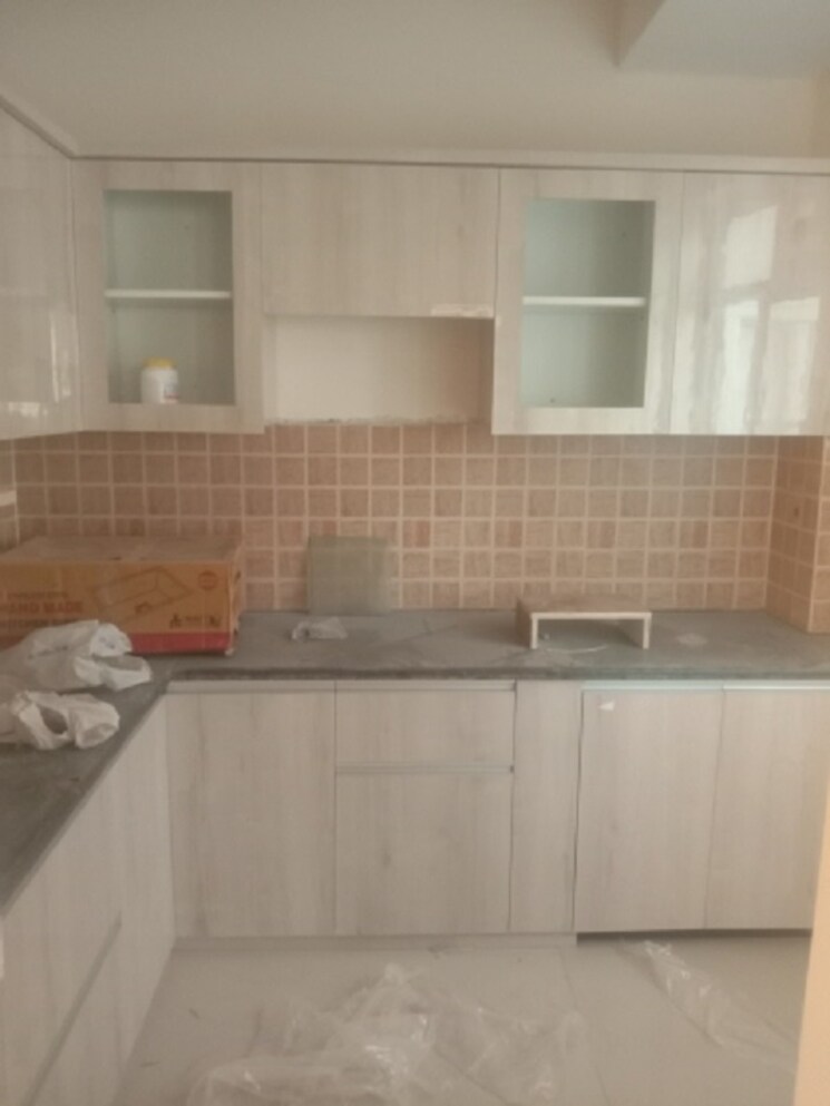 Kitchen, mahagun-mywoods 3 Bedroom 1225 Sq.Ft. Apartment In Sector 16c Greater Noida Greater Noida 8653487