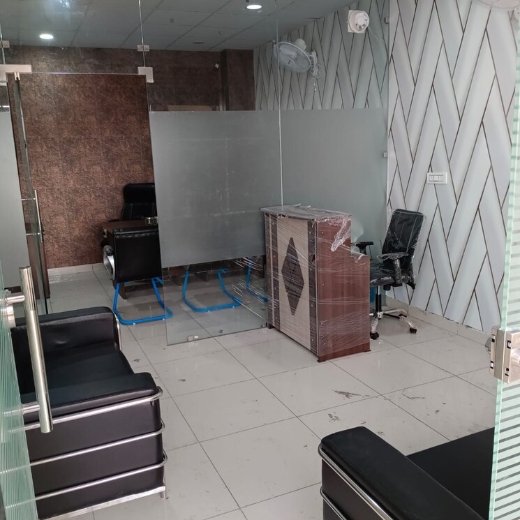 Team Area, sushma-infinium Commercial Office Space 500 Sq.Ft. In Ghazipur Zirakpur 8653789