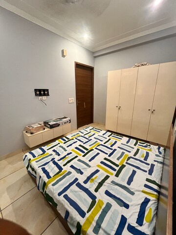 Bedroom in 1 RK Builder Floor at Ansal Sushant Lok I, Sector 43 – for Rent