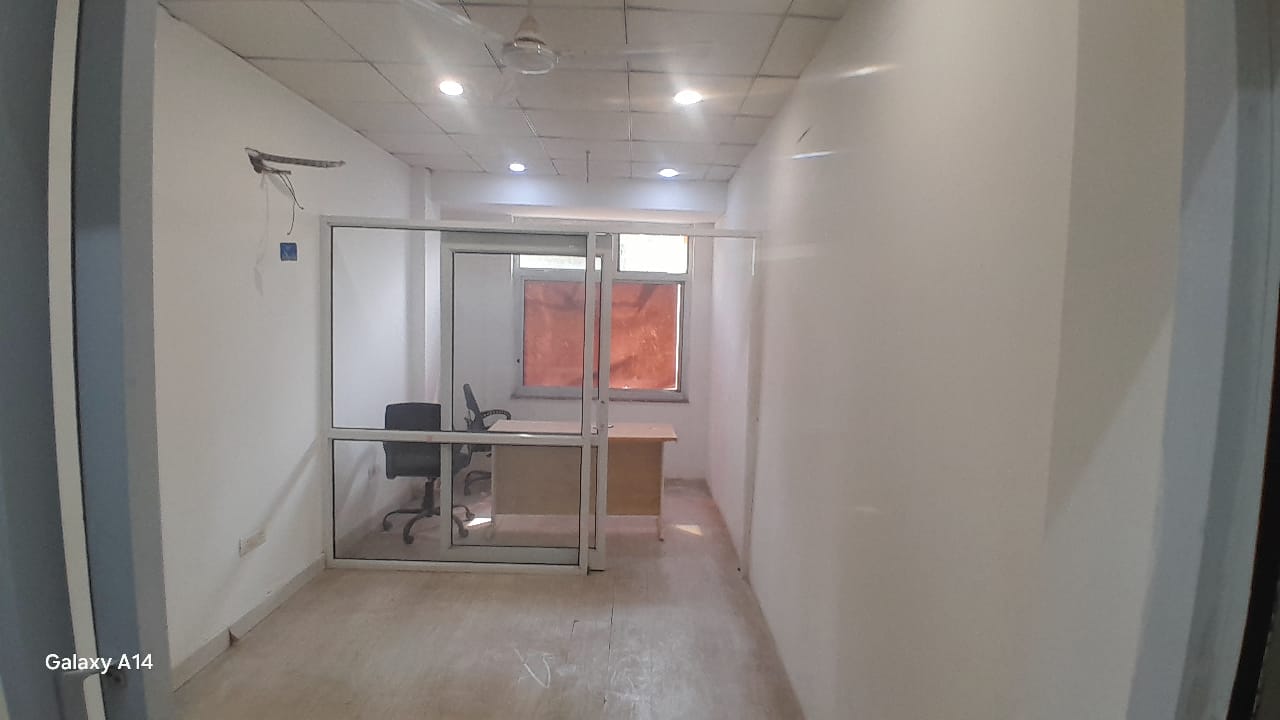 4 BHK + Servant Room Apartment For Sale in M3M Altitude