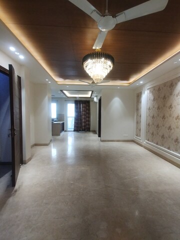 Staircase in 4 BHK Builder Floor at Ansal Sushant Lok I, Sector 43 – for Rent