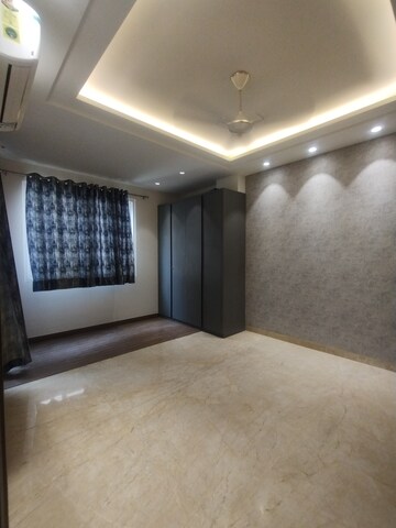 Staircase in 4 BHK Builder Floor at Ansal Sushant Lok I, Sector 43 – for Rent