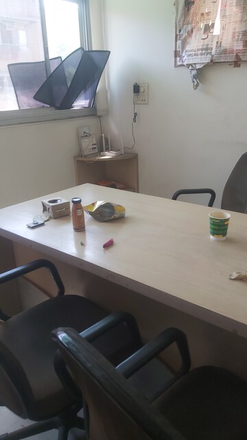 Master Bedroom in 2.5 BHK Apartment at Uma Cooperative Society, Mayur Vihar 1 – for Rent