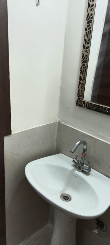 Furnished Amenities in 1 BHK Apartment at Supertech Ecovillage I, Sector 1 Greater Noida – for Rent