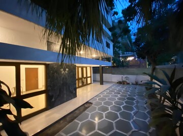 Balcony in 4 BHK Apartment at Safdarjung Development Area – for Rent
