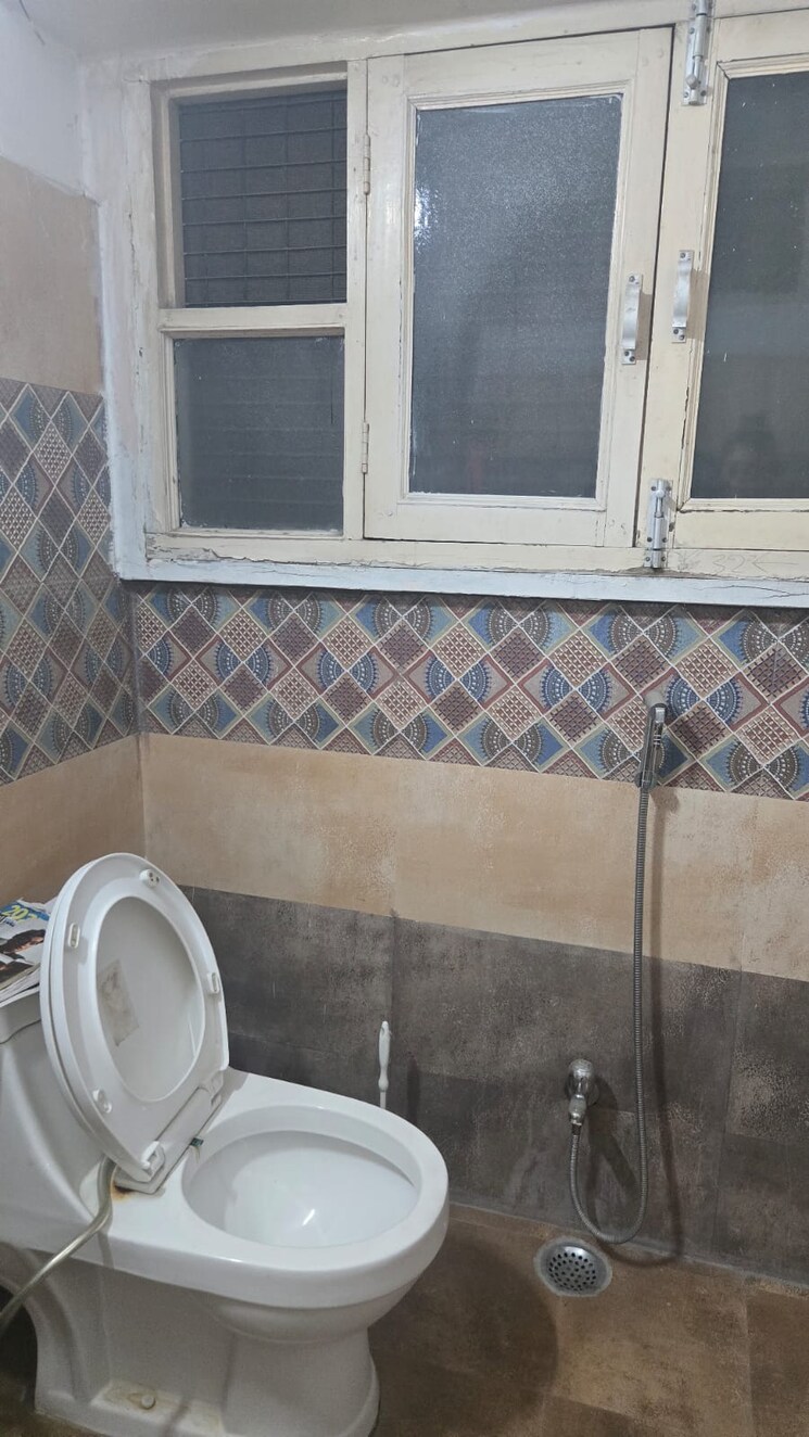 Bathroom, naaz-apartments-kalyanpur 3 Bedroom 1600 Sq.Ft. Apartment In Kalyanpur Lucknow 8654018