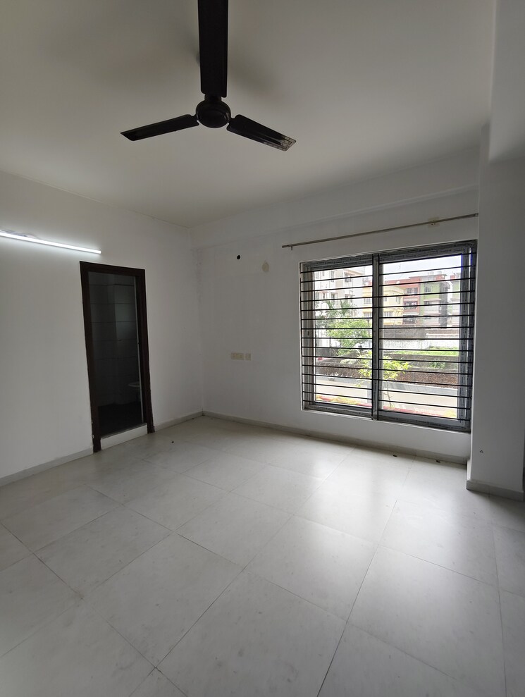 Room, jyoti nagar 3 Bedroom 1988 Sq.Ft. Apartment In Jyoti Nagar Siliguri 8654067