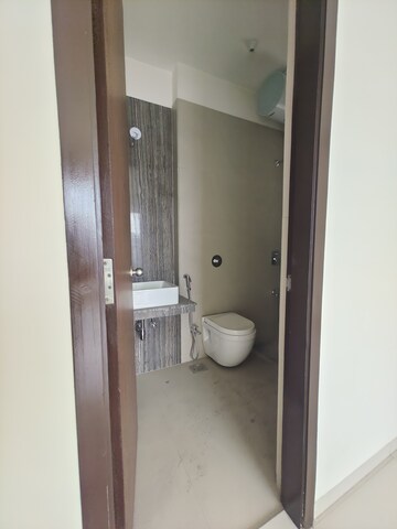 Bathroom in 3.5 BHK Apartment at Majiwada – for Rent