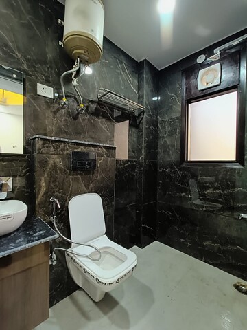 Team Area in 1 BHK Builder Floor at Ansal Sushant Lok I, Sector 43 – for Rent