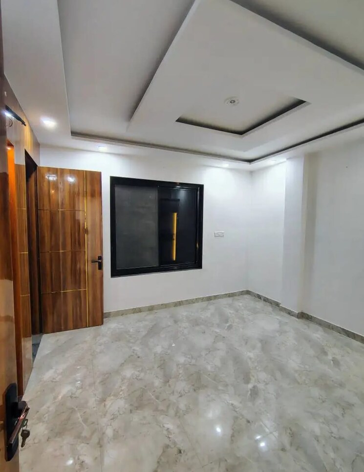 Room, himgiri-enclave 3 Bedroom 900 Sq.Ft. Builder Floor In Burari Delhi 8654115