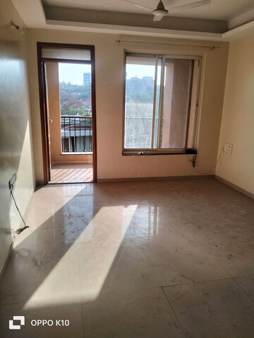 Room in 2 BHK Apartment at Goel Ganga Glitz, Undri – for Rent