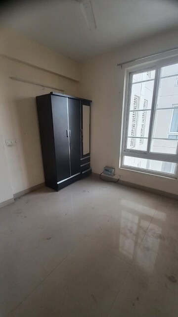 Room in 3 BHK Builder Floor at Unitech South City II, Sector 50 – for Rent
