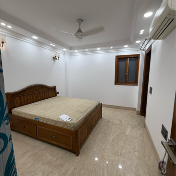Bedroom in 1 BHK Builder Floor at Chittaranjan Park – for Rent