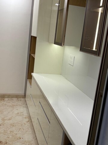 Balcony in 3.5 BHK Builder Floor at Unitech South City II, Sector 50 – for Rent