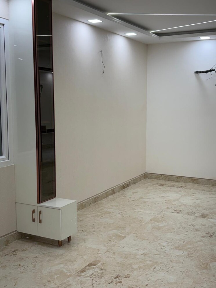 Room, unitech-south-city-ii 3.5 Bedroom 2100 Sq.Ft. Builder Floor In Sector 50 Gurgaon 8654219