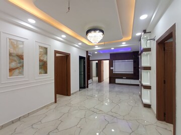 Building Lobby in 4 BHK Builder Floor at Sector 72 – for Sale